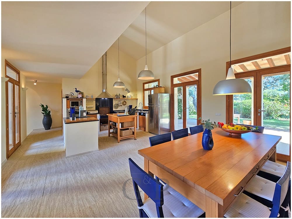 4 soverom Villa til salgs i Costa de los Pinos med svømmebasseng - € 3 300 000 (Ref: 9853026)