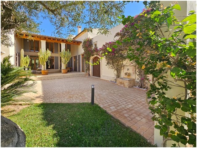 4 soverom Villa til salgs i Costa de los Pinos, Son Servera med svømmebasseng - € 3 300 000 (Ref: 9853026)