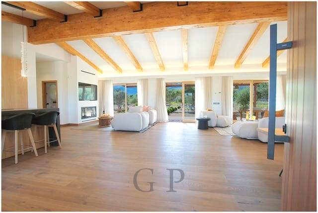 3 sypialnia Finka/Dom wiejski na sprzedaż w Capdepera z basenem - 2 850 000 € (Ref: 9858440)