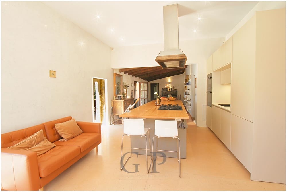 6 soveværelse Finca/Landehus til salg i Arta med swimmingpool - € 2.200.000 (Ref: 9891217)