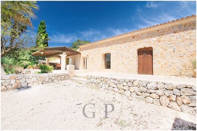 6 soveværelse Finca/Landehus til salg i Artà med swimmingpool - € 2.200.000 (Ref: 9891217)
