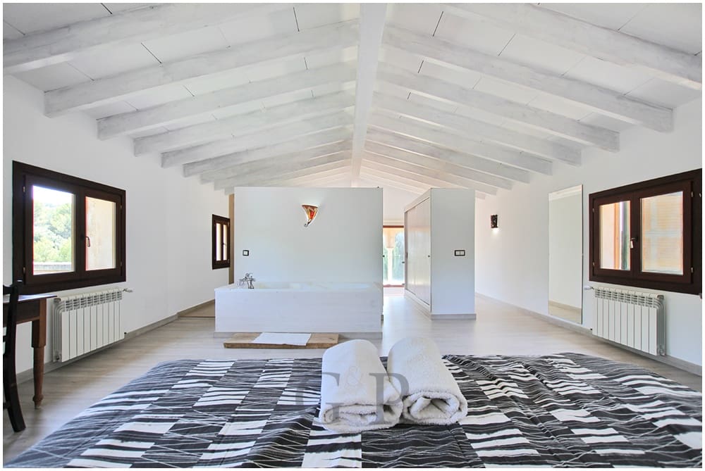 6 soveværelse Finca/Landehus til salg i Arta med swimmingpool - € 2.200.000 (Ref: 9891217)