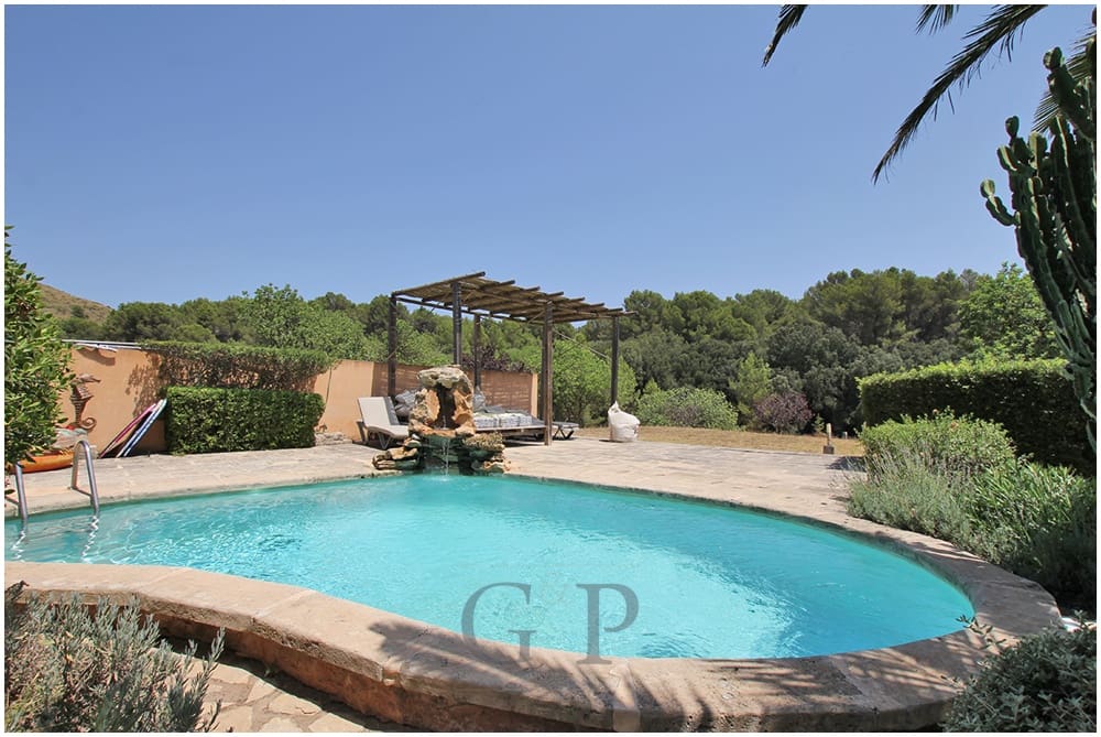 6 soveværelse Finca/Landehus til salg i Arta med swimmingpool - € 2.200.000 (Ref: 9891217)
