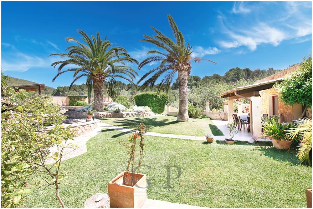 6 soveværelse Finca/Landehus til salg i Arta med swimmingpool - € 2.200.000 (Ref: 9891217)