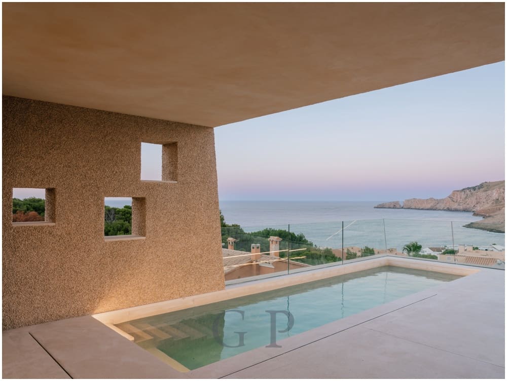 6 soveværelse Villa til salg i Cala Mesquida med swimmingpool - € 2.590.000 (Ref: 9902456)