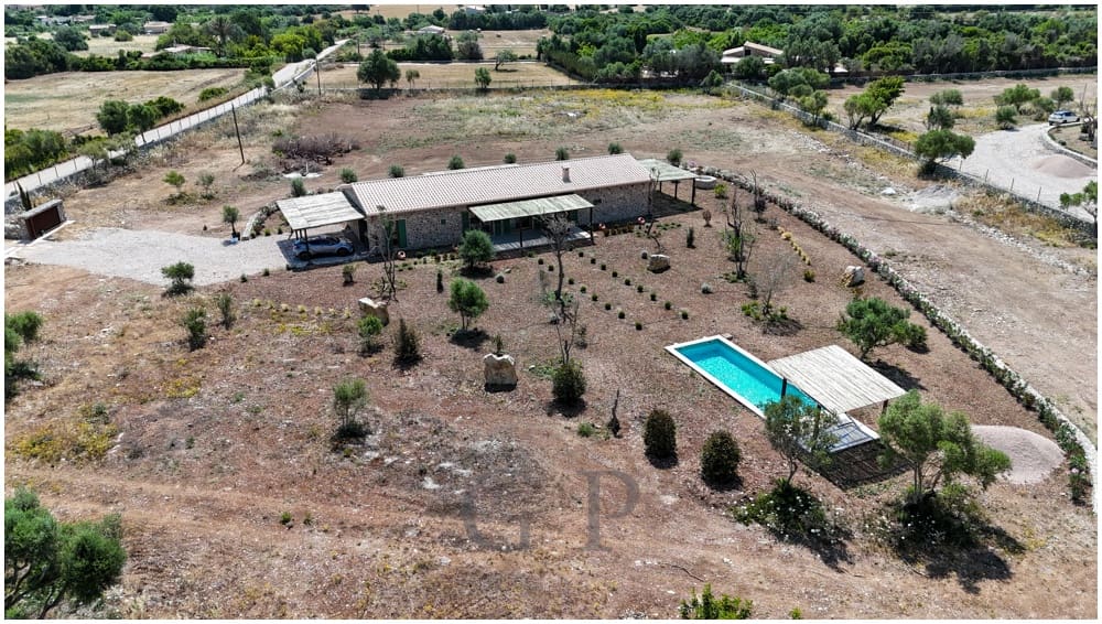 3 slaapkamer Finca/Landhuis te koop in Capdepera met zwembad - € 2.750.000 (Ref: 9934932)