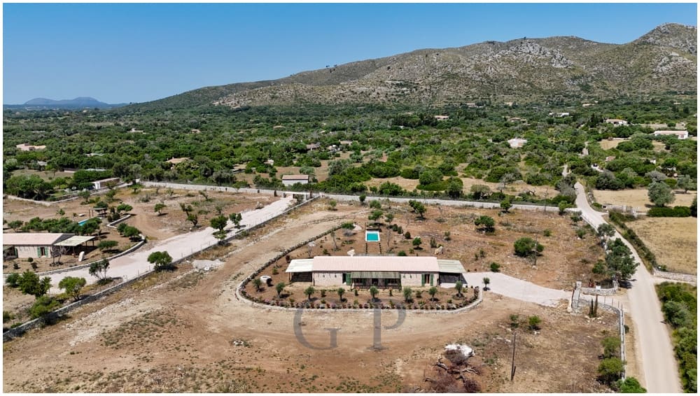 3 slaapkamer Finca/Landhuis te koop in Capdepera met zwembad - € 2.750.000 (Ref: 9934932)