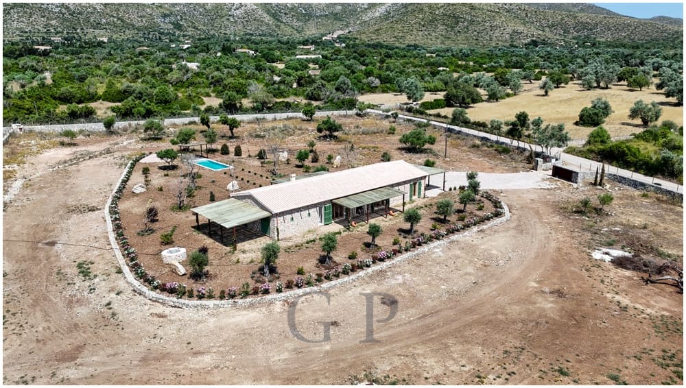 3 slaapkamer Finca/Landhuis te koop in Capdepera met zwembad - € 2.750.000 (Ref: 9934932)