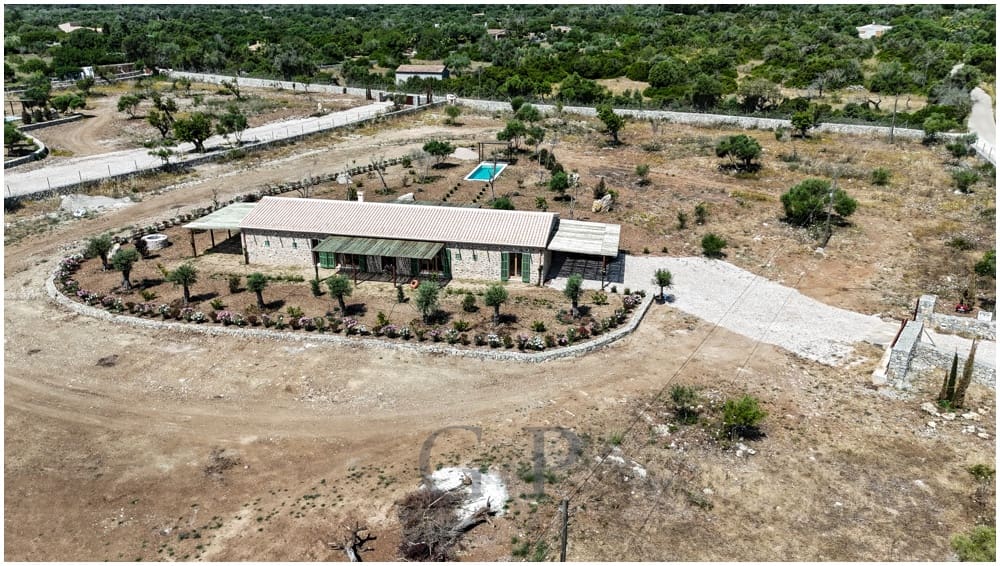 3 slaapkamer Finca/Landhuis te koop in Capdepera met zwembad - € 2.750.000 (Ref: 9934932)