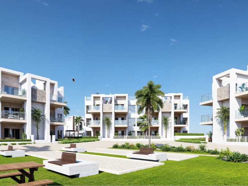2 bedroom Flat for sale in Los Alcazares with pool garage - € 309,000 (Ref: 10031665)