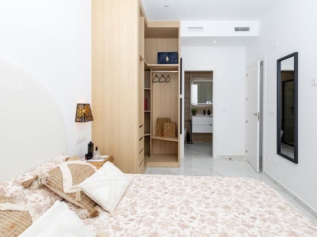 3 bedroom Villa for sale in Polop with pool - € 598,000 (Ref: 10031666)