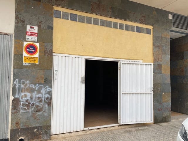 Garage til leje i San Miguel de Salinas - € 250 (Ref: 10146719)