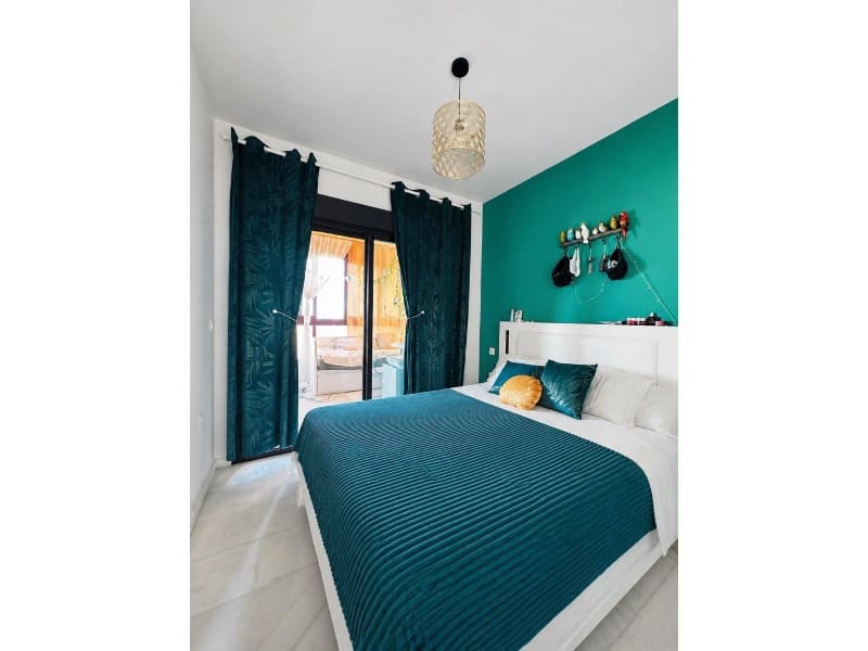2 bedroom Apartment for sale in Benidorm with pool garage - € 385,000 (Ref: 10162891)