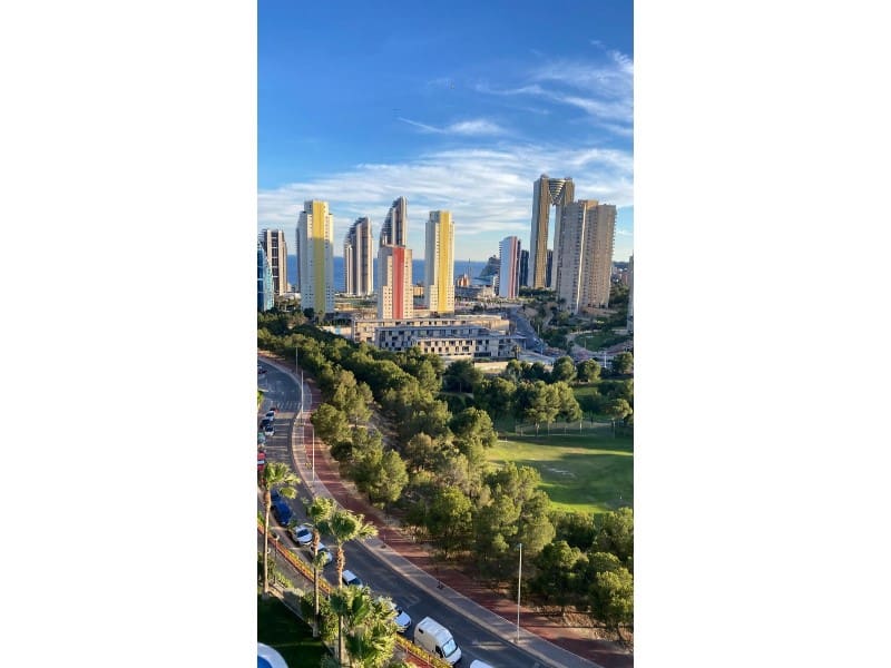 2 bedroom Apartment for sale in Benidorm with pool garage - € 385,000 (Ref: 10162891)
