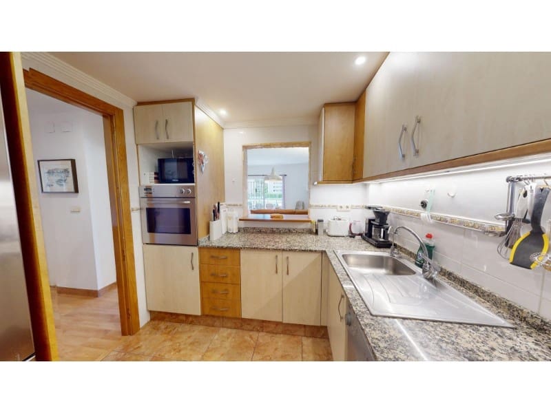 6 bedroom Apartment for sale in Albir with pool - € 440,000 (Ref: 10171219)