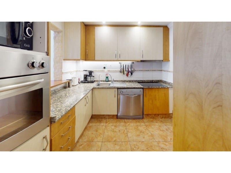 6 bedroom Apartment for sale in Albir with pool - € 440,000 (Ref: 10171219)