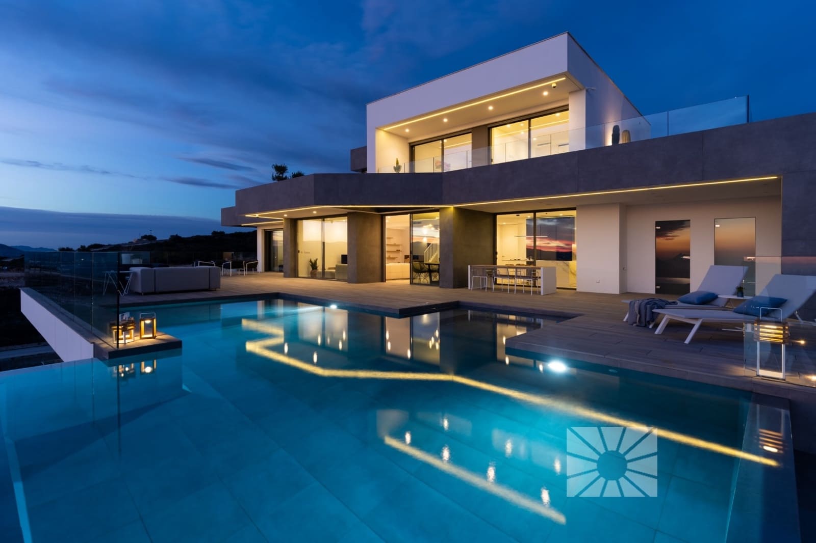 4 bedroom Villa for sale in Benitachell / Benitatxell with pool - € 2,950,000 (Ref: 8509448)