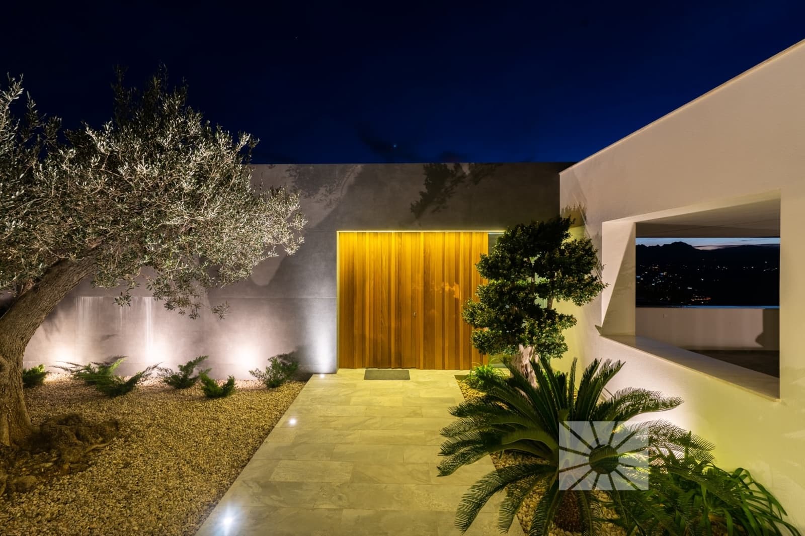 4 bedroom Villa for sale in Benitachell / Benitatxell with pool - € 2,950,000 (Ref: 8509448)