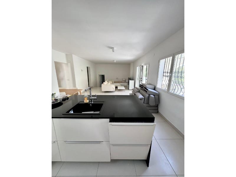 4 soveværelse Villa til salg i Altea la Vella med swimmingpool garage - € 595.000 (Ref: 8509796)