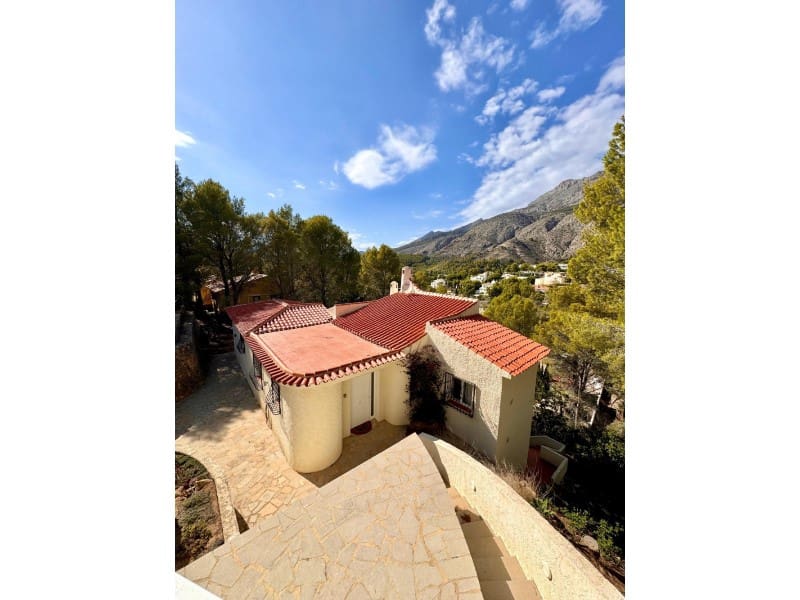 4 soveværelse Villa til salg i Altea la Vella med swimmingpool garage - € 595.000 (Ref: 8509796)