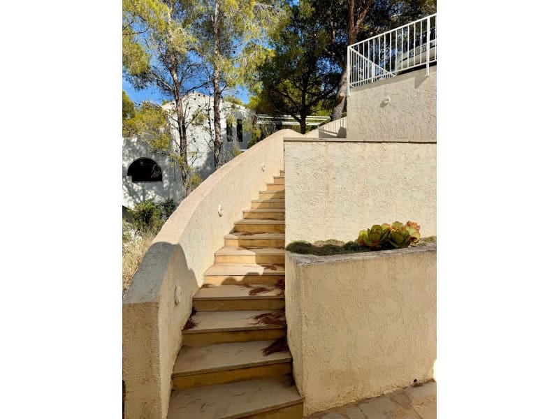 4 soveværelse Villa til salg i Altea la Vella med swimmingpool garage - € 595.000 (Ref: 8509796)