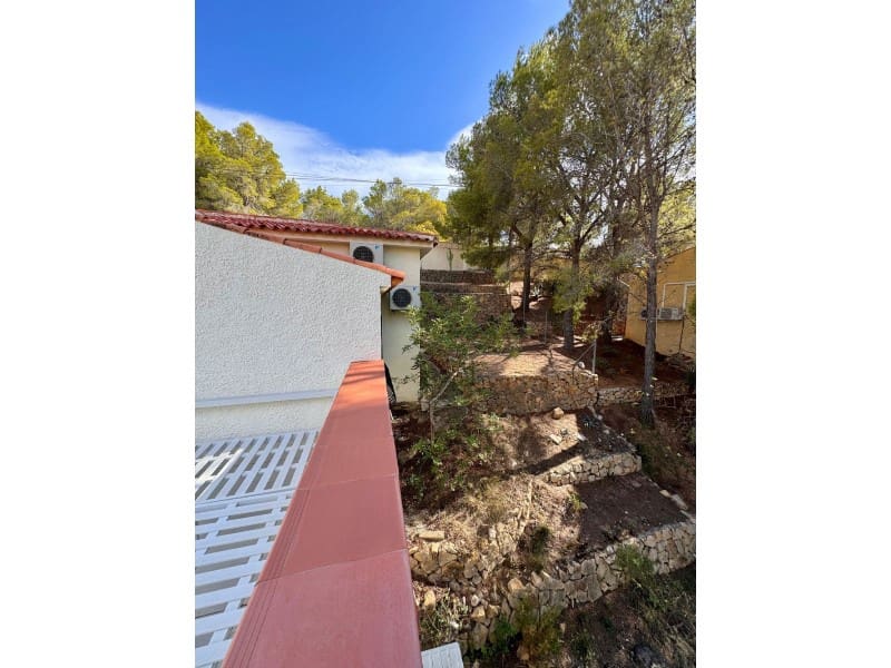 4 soveværelse Villa til salg i Altea la Vella med swimmingpool garage - € 595.000 (Ref: 8509796)