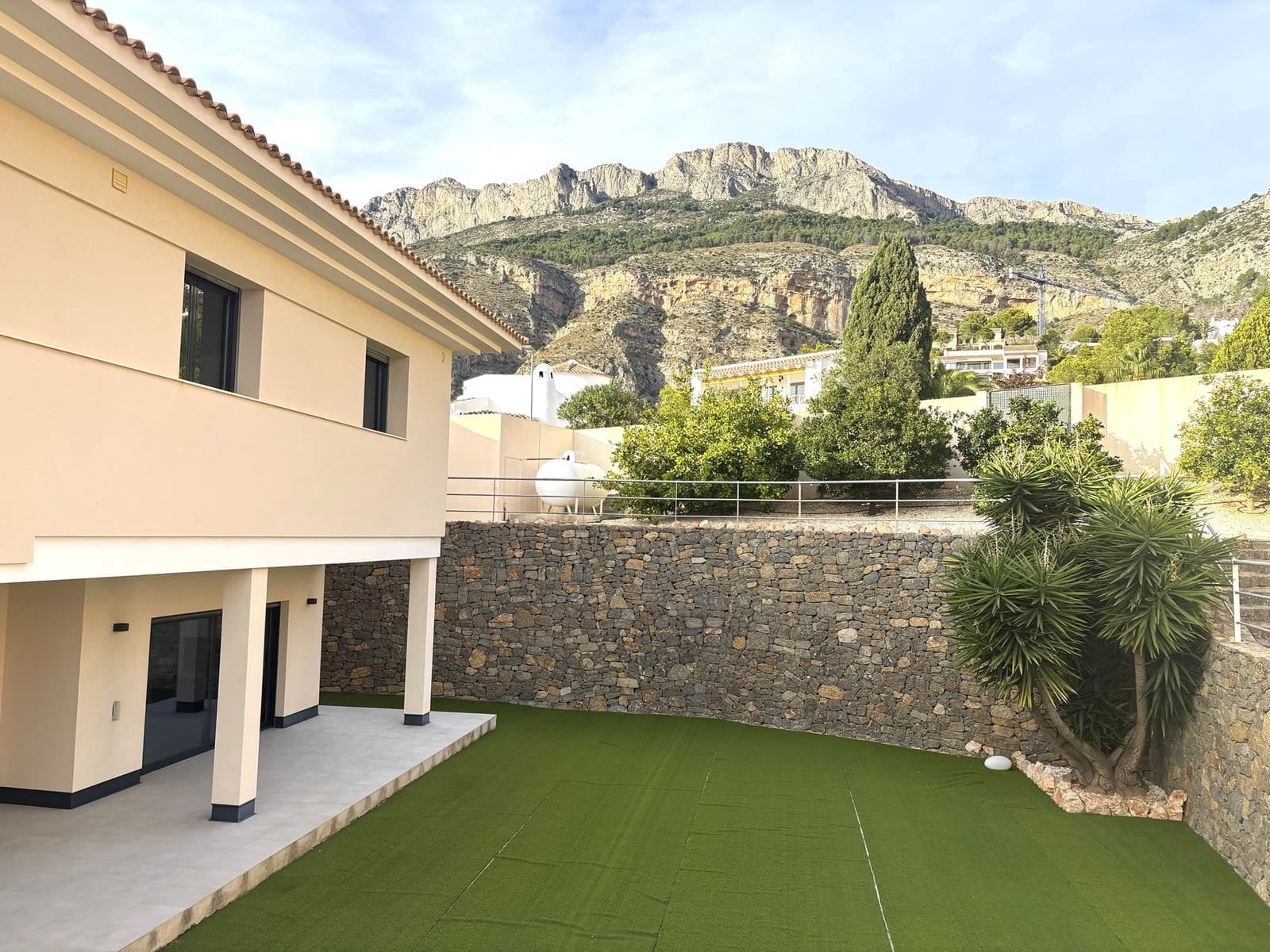 5 bedroom Villa for sale in Altea la Vella with pool - € 3,499,000 (Ref: 8626094)
