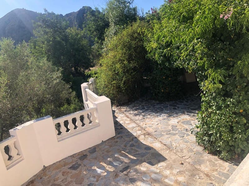 5 soveværelse Villa til salg i Tarbena med swimmingpool garage - € 1.600.000 (Ref: 8859874)