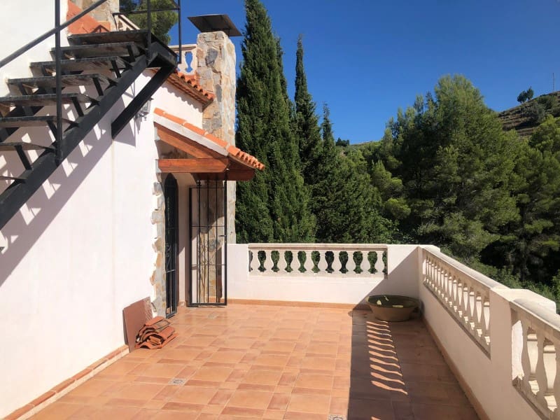 5 soveværelse Villa til salg i Tarbena med swimmingpool garage - € 1.600.000 (Ref: 8859874)