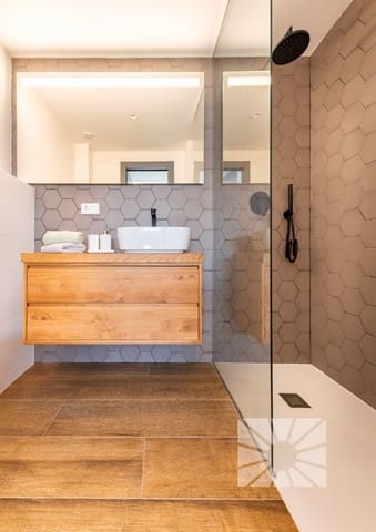 Apartamento de 2 habitaciones en Benitachell / Benitatxell en venta con piscina - 482.000 € (Ref: 8859878)