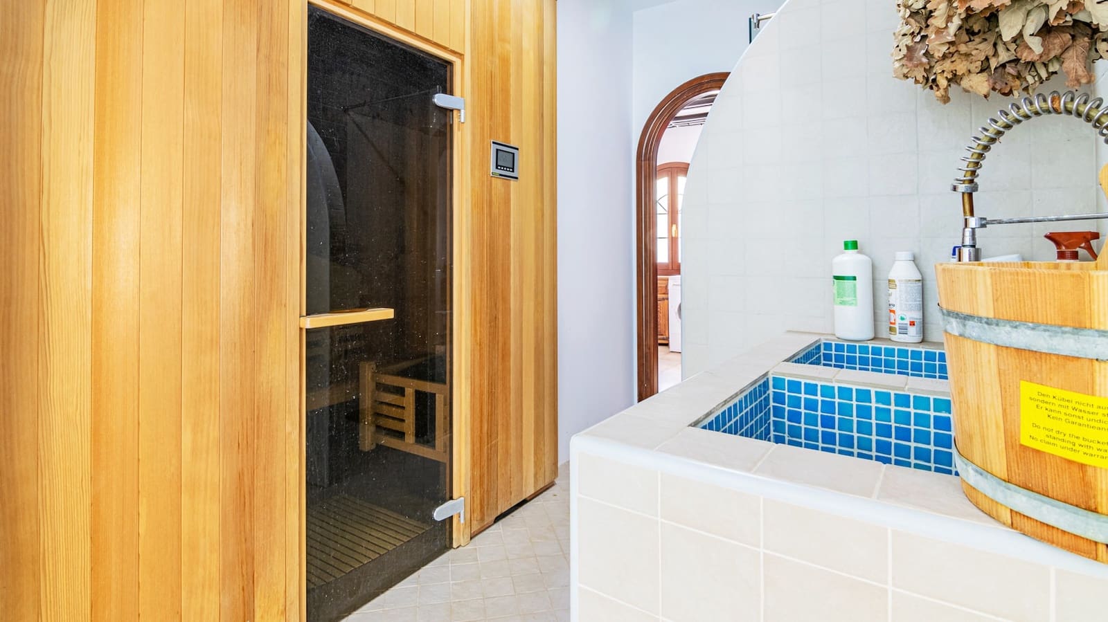 4 bedroom Villa for sale in Altea la Vella with pool - € 1,350,000 (Ref: 8859880)