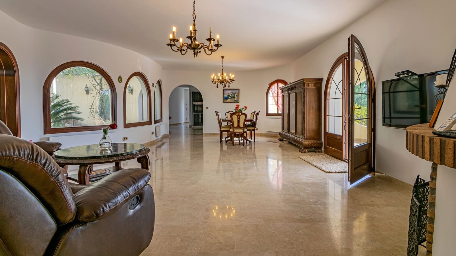 4 bedroom Villa for sale in Altea la Vella with pool - € 1,350,000 (Ref: 8859880)