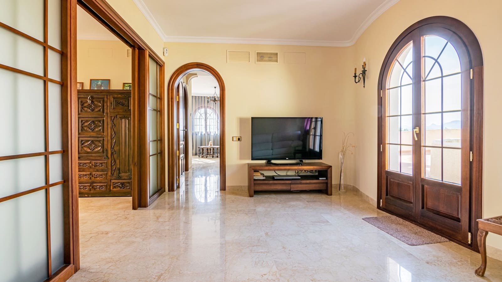 4 bedroom Villa for sale in Altea la Vella with pool - € 1,350,000 (Ref: 8859880)