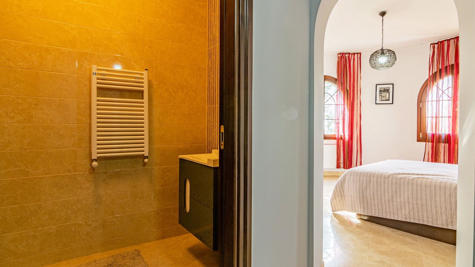 4 bedroom Villa for sale in Altea la Vella with pool - € 1,350,000 (Ref: 8859880)