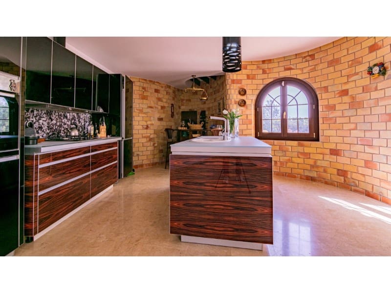 4 Zimmer Villa zu verkaufen in Callosa d'En Sarria mit Pool Garage - 1.350.000 € (Ref: 8859880)