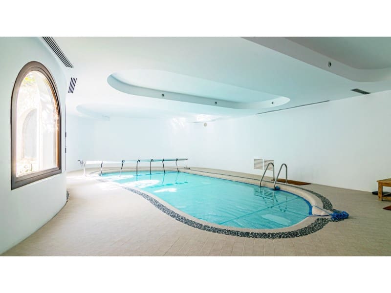 4 Zimmer Villa zu verkaufen in Callosa d'En Sarria mit Pool Garage - 1.350.000 € (Ref: 8859880)