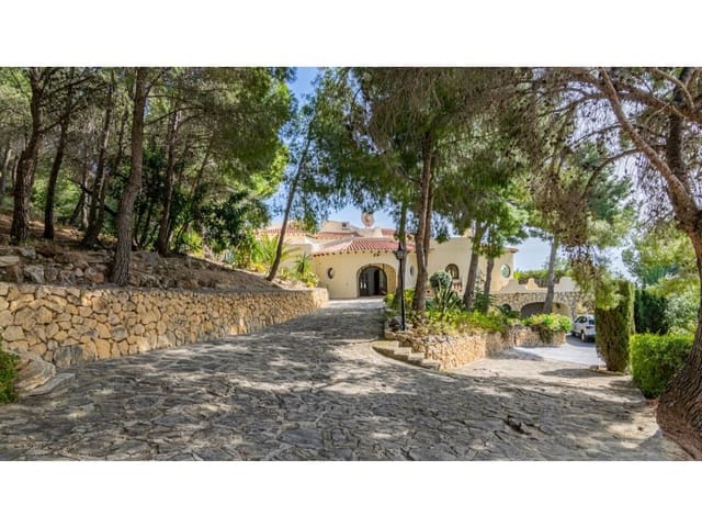 4 Zimmer Villa zu verkaufen in Callosa d'En Sarrià mit Pool Garage - 1.350.000 € (Ref: 8859880)