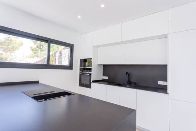 4 quarto Moradia para venda em Altea la Vella com piscina - 1 700 000 € (Ref: 8860091)