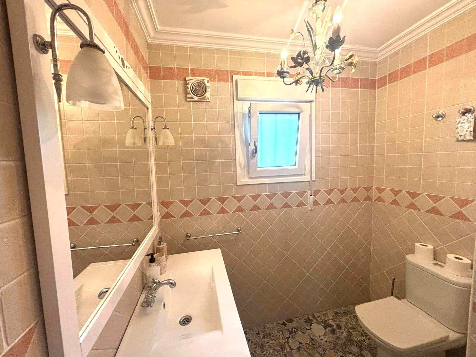 3 bedroom Villa for sale in Altea with pool - € 791,000 (Ref: 8914837)