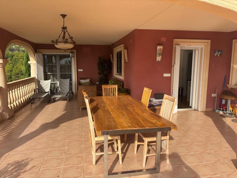 3 bedroom Villa for sale in Altea la Vella with pool garage - € 791,000 (Ref: 8914837)