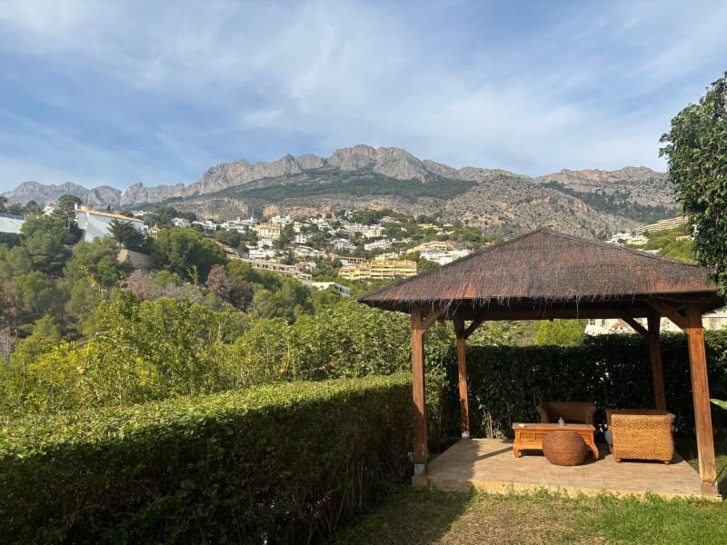 3 bedroom Villa for sale in Altea la Vella with pool garage - € 791,000 (Ref: 8914837)