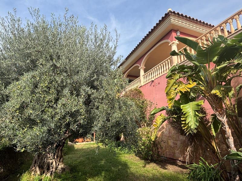 3 bedroom Villa for sale in Altea la Vella with pool garage - € 791,000 (Ref: 8914837)