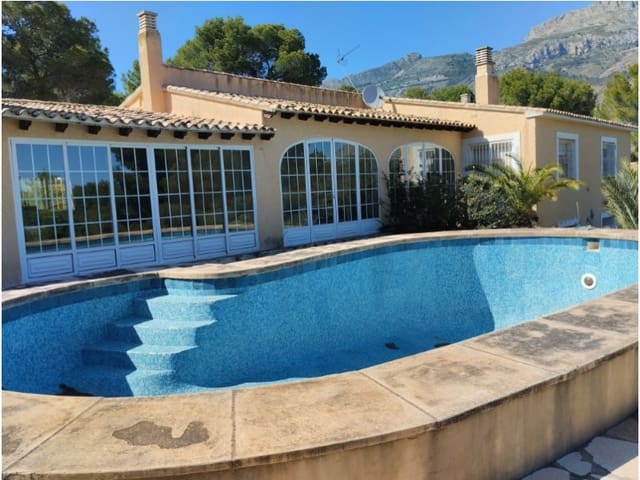 Chalet de 3 habitaciones en Altea la Vella, Altea en venta con piscina - 1.800.000 € (Ref: 8936615)