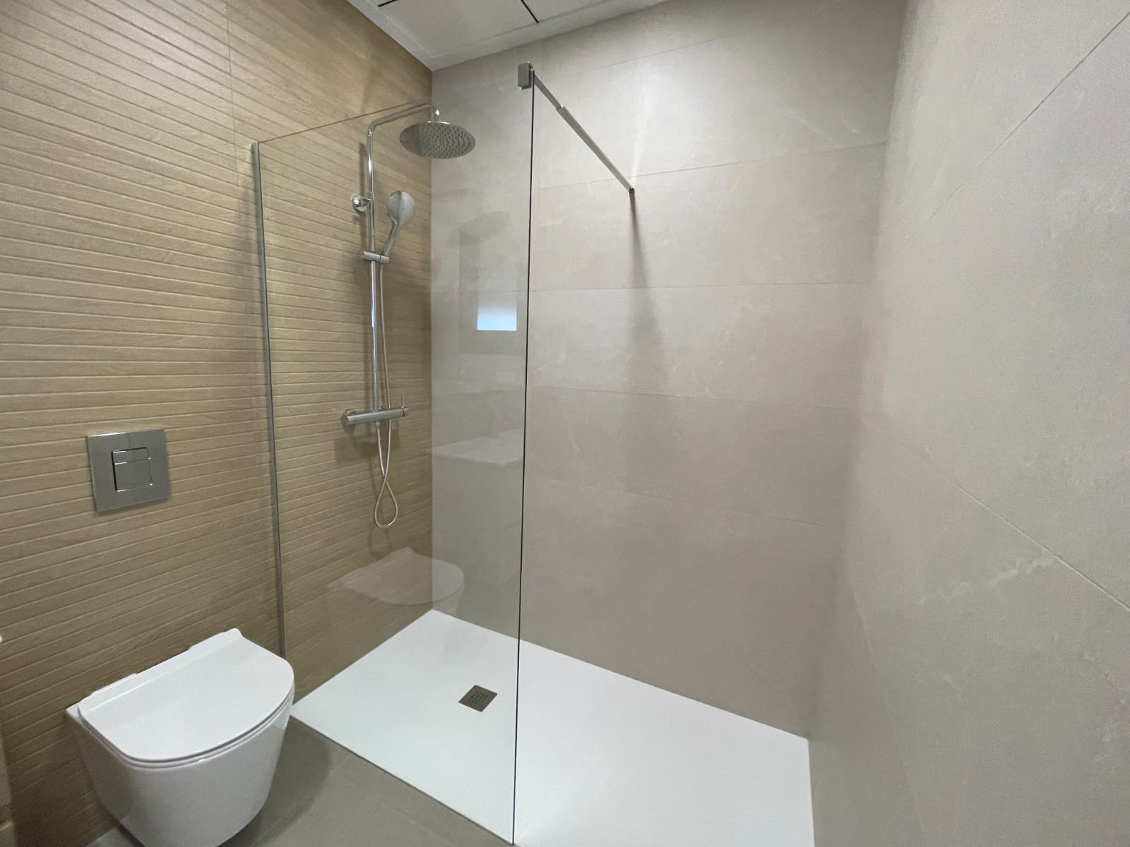 3 soverom Villa til salgs i Almoradi med svømmebasseng - € 359 900 (Ref: 9025596)