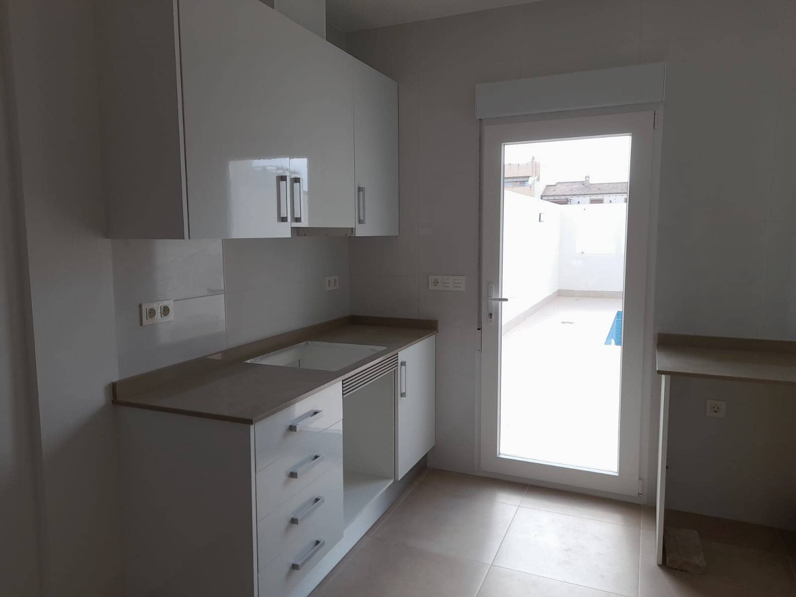 3 bedroom Villa for sale in Pilar de la Horadada with pool - € 265,000 (Ref: 9025603)