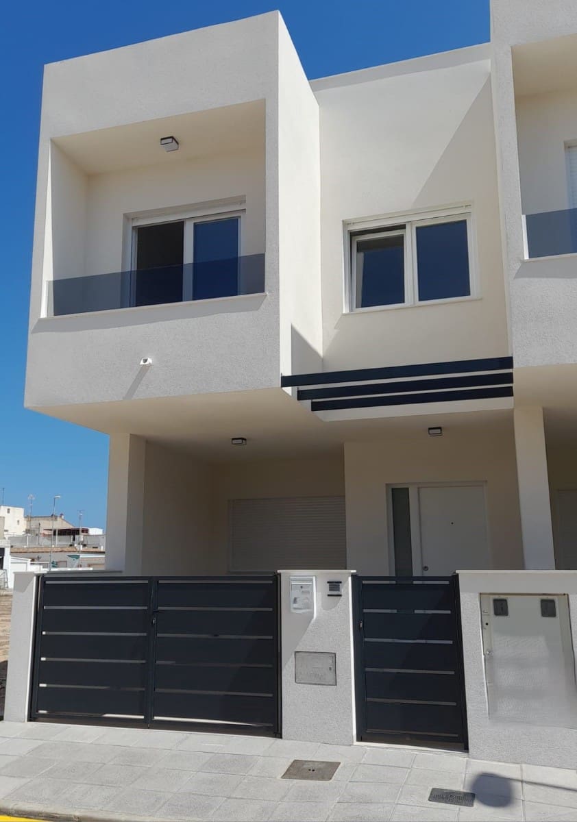 3 soverom Villa til salgs i Pilar de la Horadada med svømmebasseng - € 265 000 (Ref: 9025603)