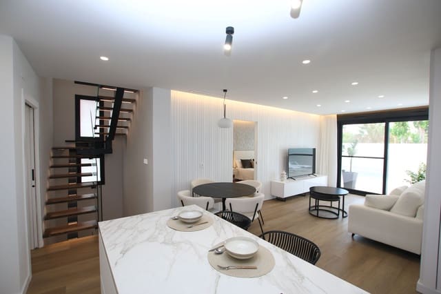 3 Zimmer Villa zu verkaufen in Pilar de la Horadada mit Pool - 725.000 € (Ref: 9025608)
