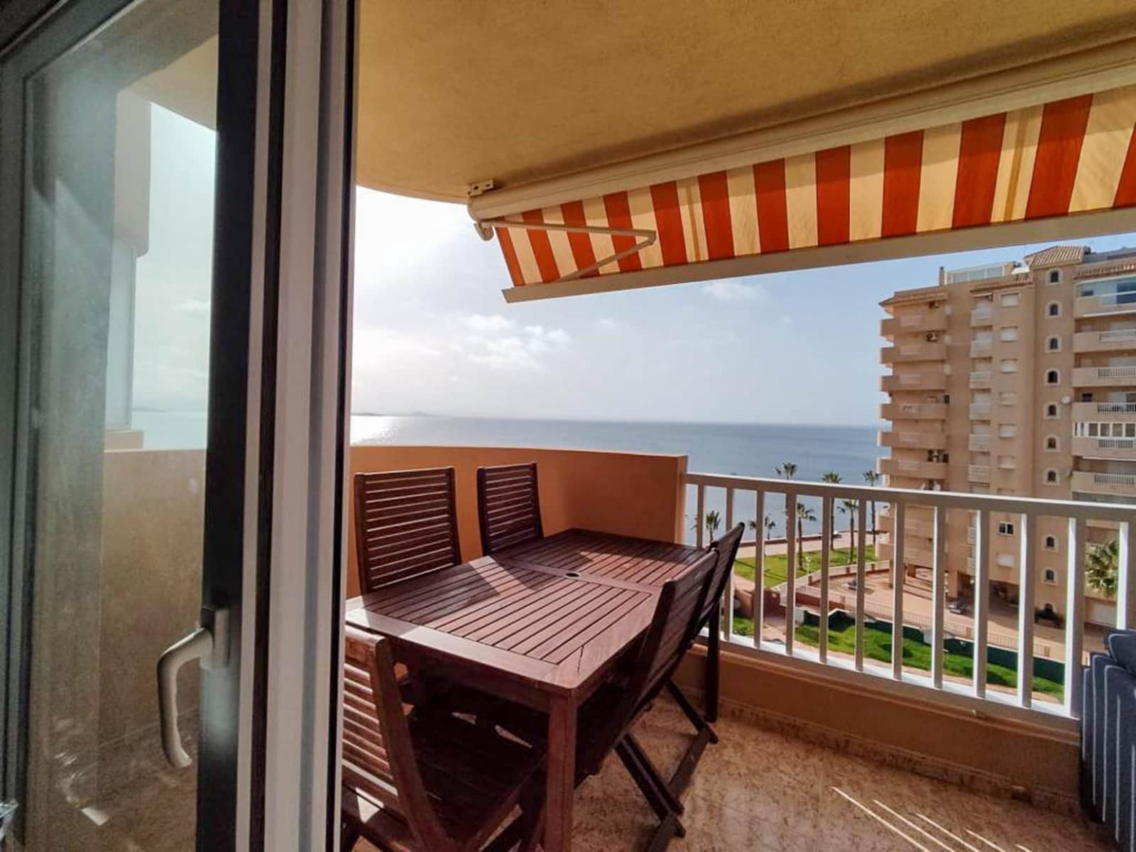2 soverom Leilighet til salgs i La Manga del Mar Menor med svømmebasseng - € 169 000 (Ref: 9026342)