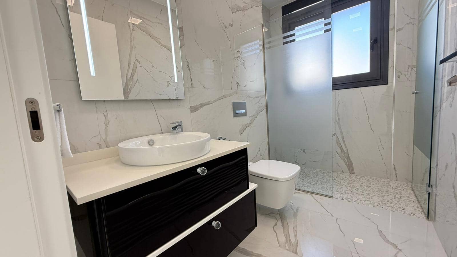 5 makuuhuone Huvila myytävänä paikassa San Miguel de Salinas mukana uima-altaan - 849 000 € (Ref: 9143444)