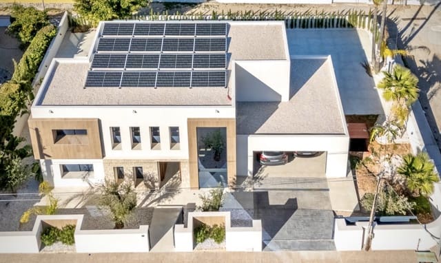 Chalet de 4 habitaciones en Albir, Alfaz del Pi / L'Alfàs del Pi en venta con piscina - 1.450.000 € (Ref: 9143700)